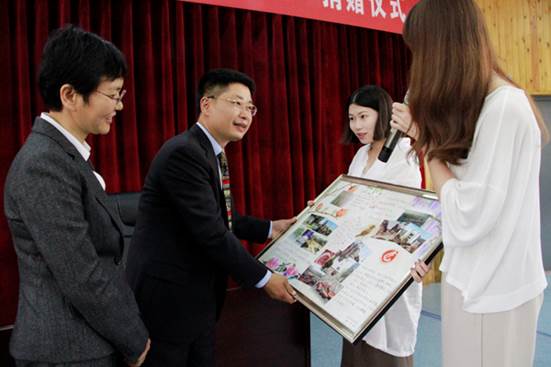 http://www.hqu.edu.cn/__local/7/15/95/CF70155E7E06C37E8D952FBAC1E_67714B9E_36C14.jpg